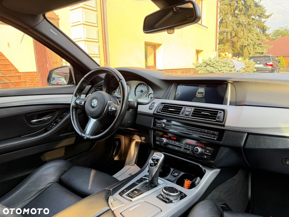 BMW Seria 5 525d Sport-Aut - 15