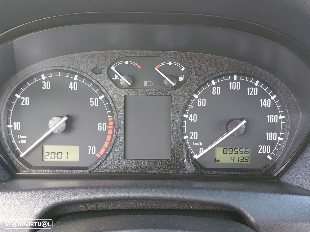 Skoda Fabia Break 1.4 Attractive AC - 16