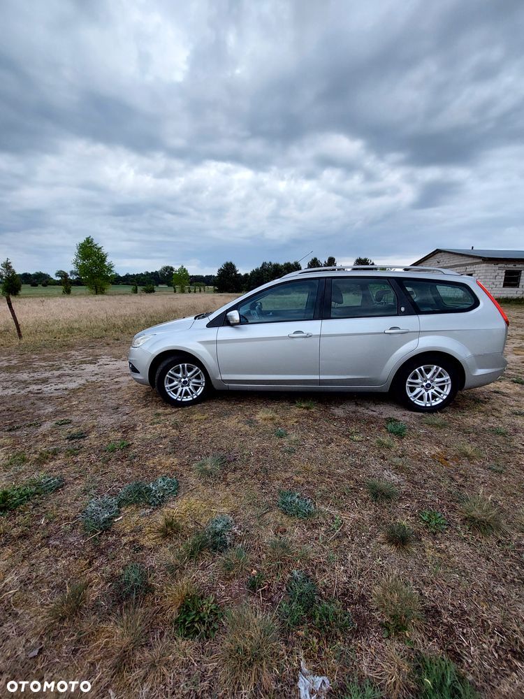 Ford Focus 1.6 Ghia - 1