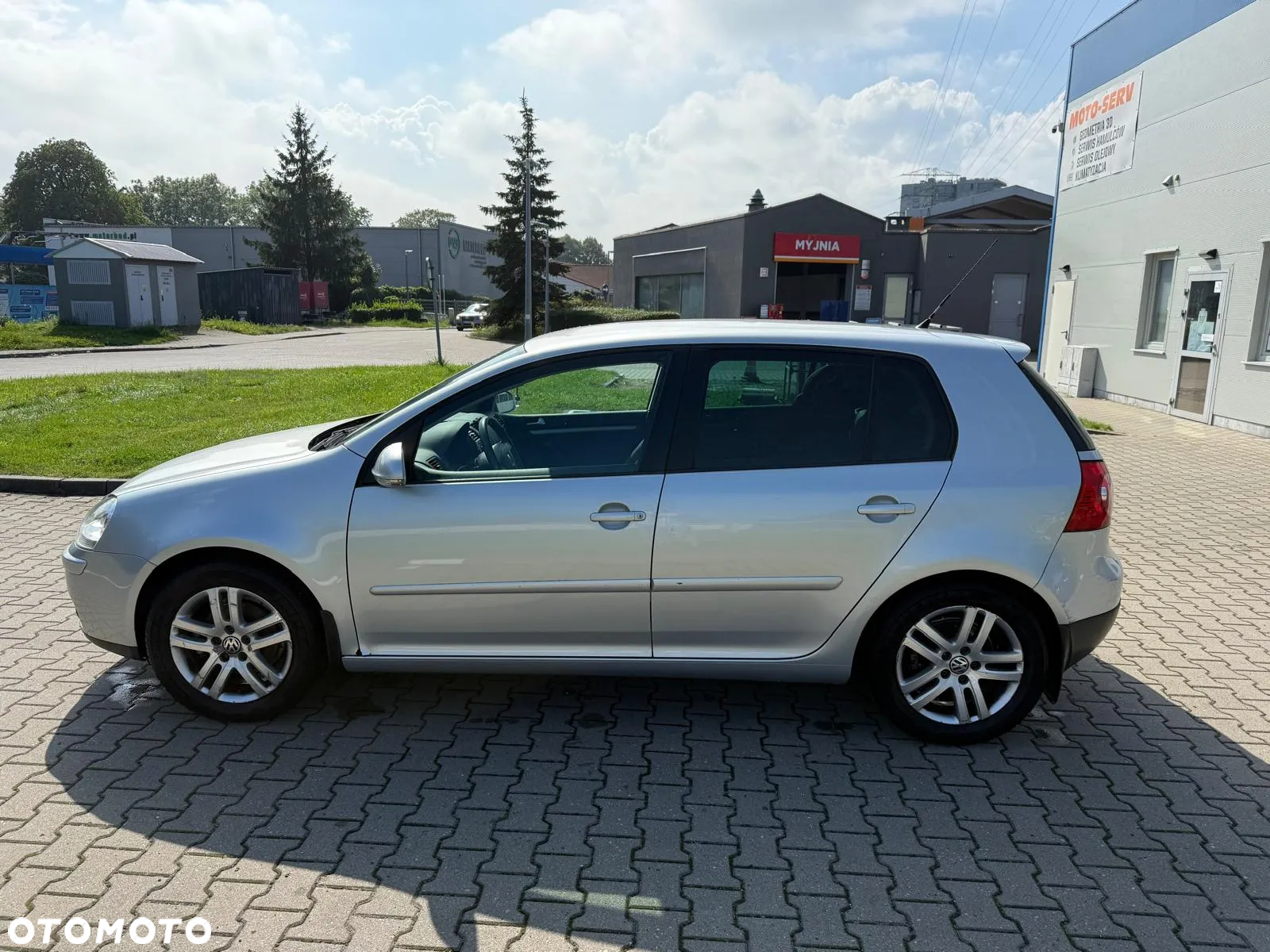 Volkswagen Golf - 6