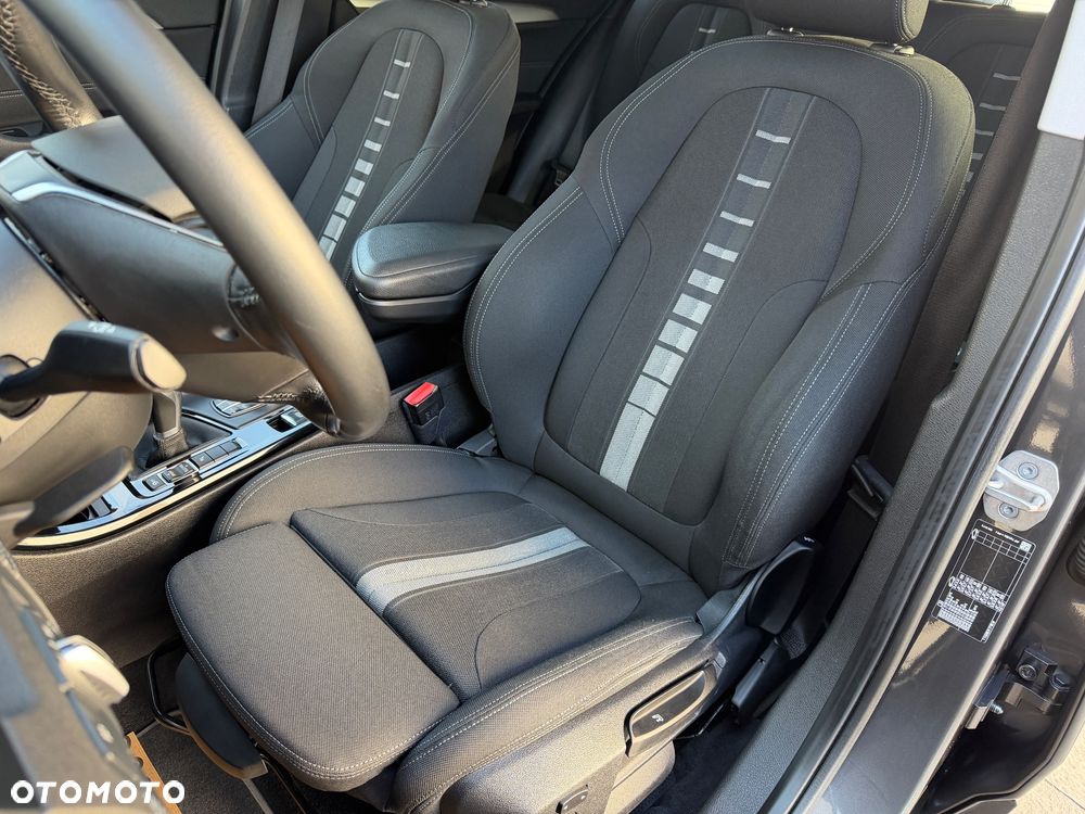 BMW X2 sDrive18d Advantage Plus - 34