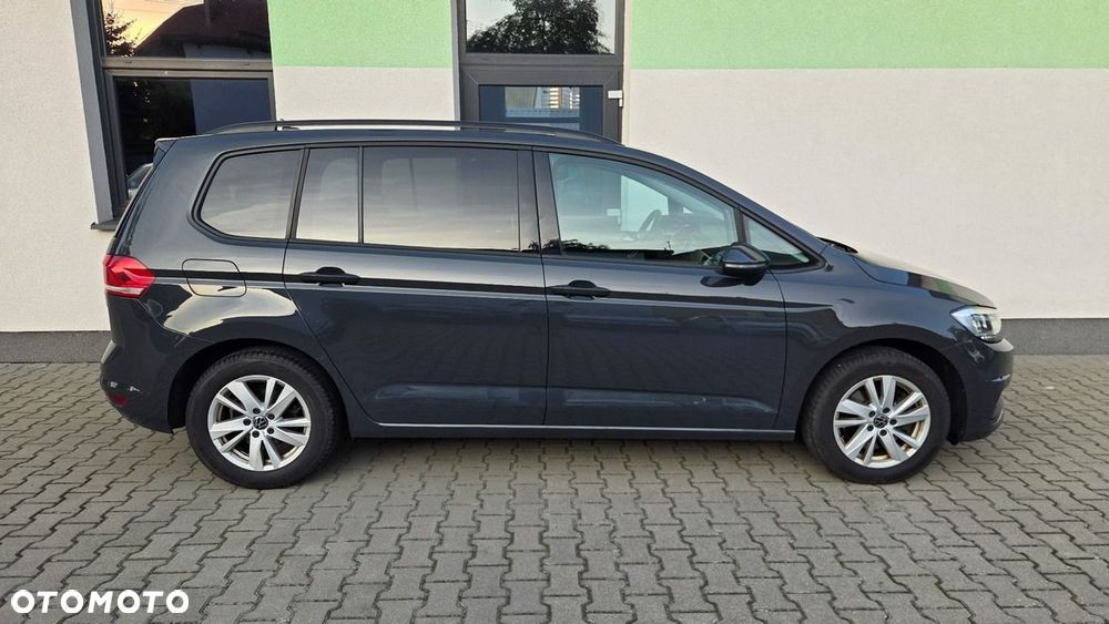 Volkswagen Touran 1.5 TSI EVO Comfortline Plus - 11