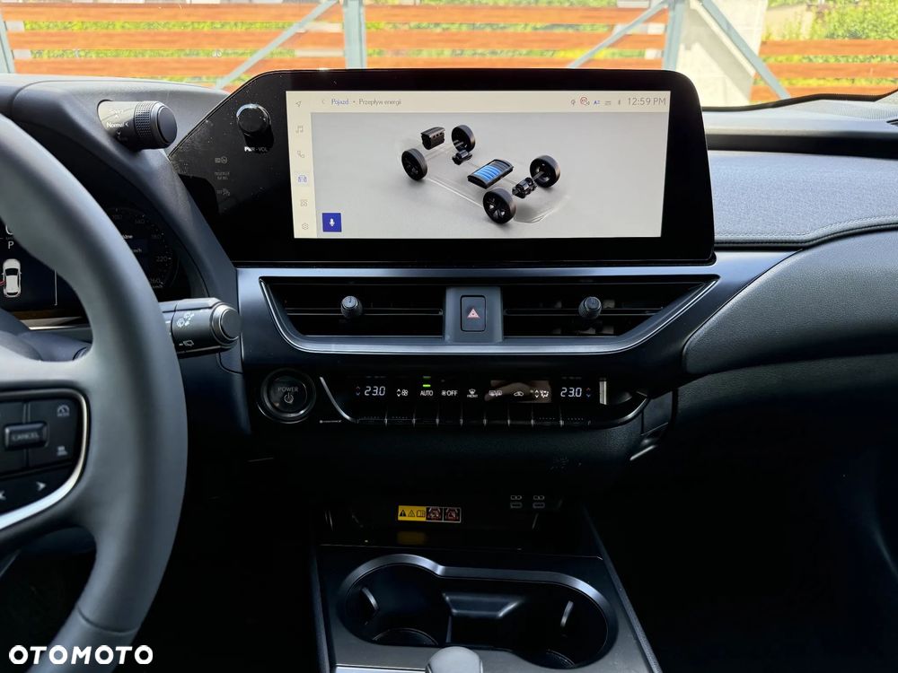 Lexus UX - 17