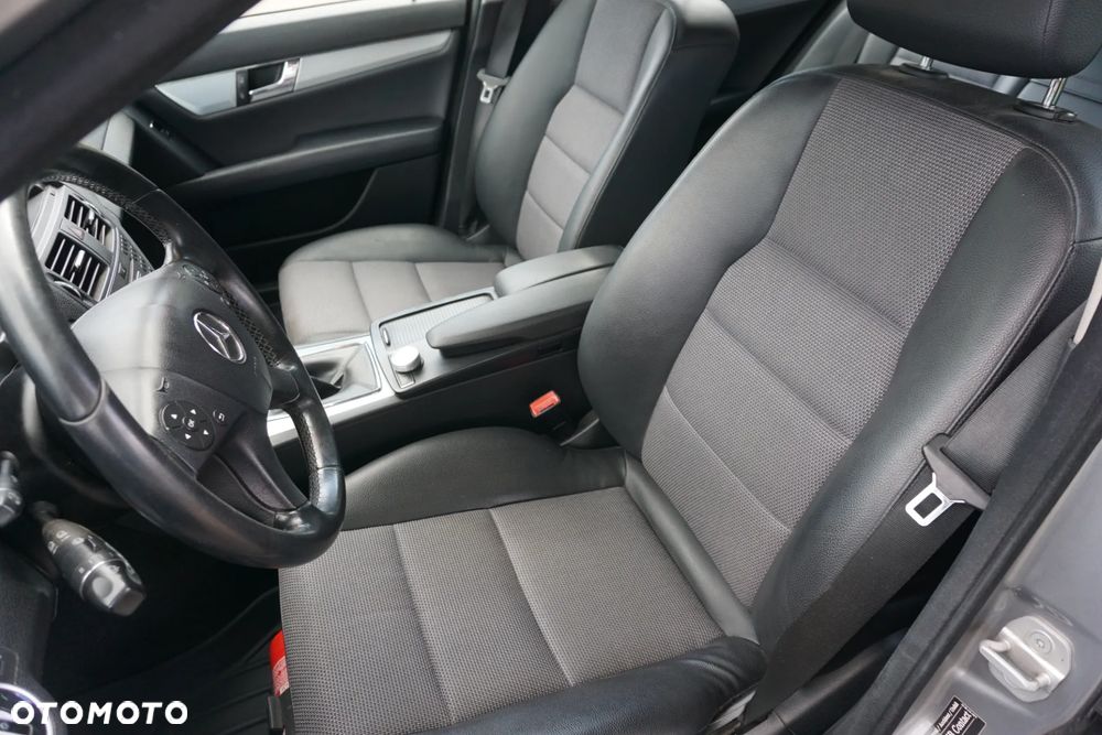 Mercedes-Benz Klasa C 200 CDI DPF (BlueEFFICIENCY) Avantgarde - 8