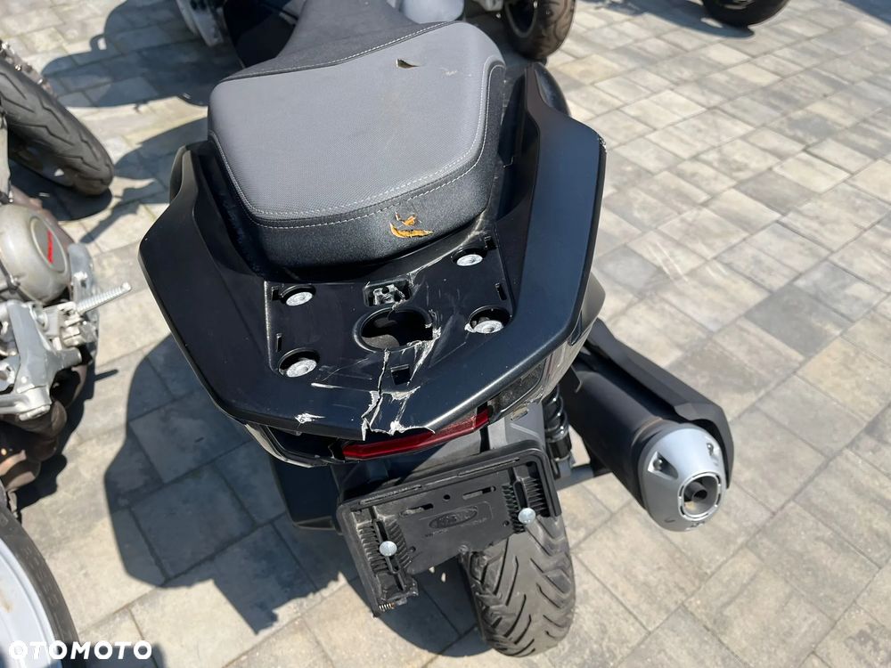 Honda PCX - 12