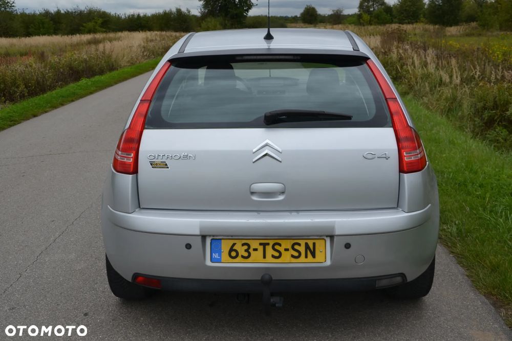 Citroën C4 1.6 16V Confort - 18