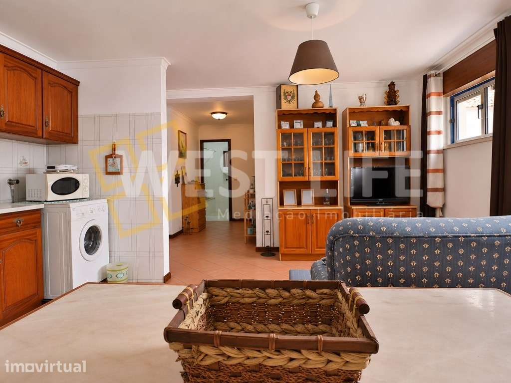 Apartamento T2 - no Centro de Santa Cruz a 150 metros da Praia - EX... - Grande imagem: 2/19