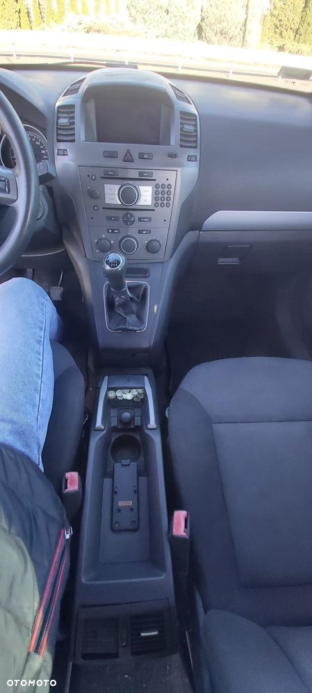 Opel Zafira - 14