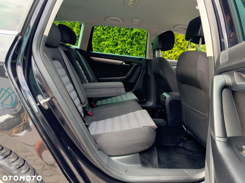 Volkswagen Passat Variant 2.0 TDI DSG BlueMotion Technology Highline - 16