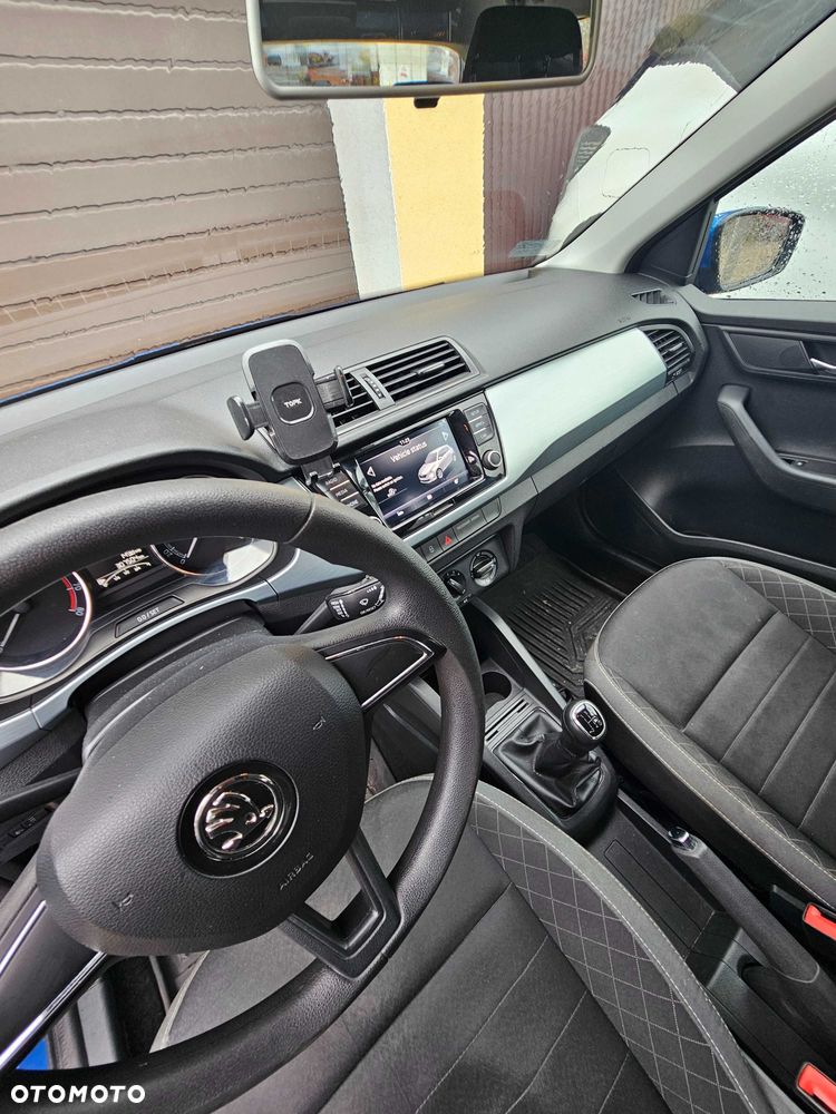 Skoda Fabia - 8