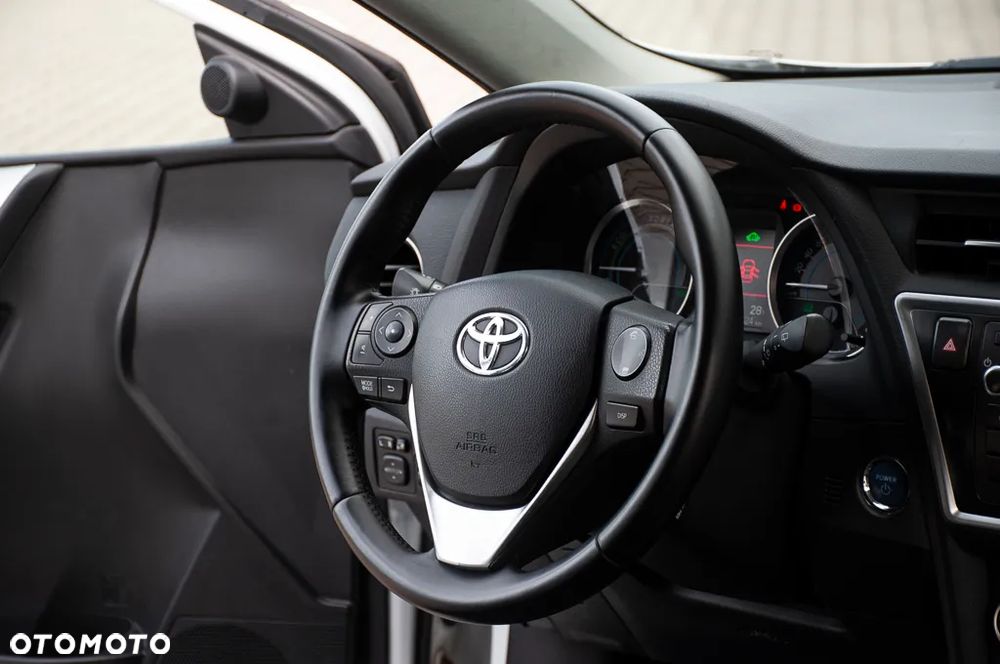 Toyota Auris 1.8 HSD Prestige NAVI - 19