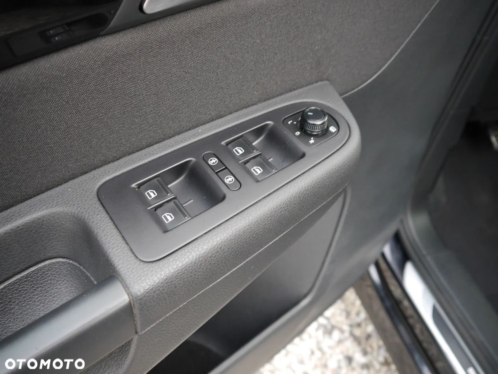 Volkswagen Sharan 2.0 TDI (BlueMotion Technology) Sound - 25