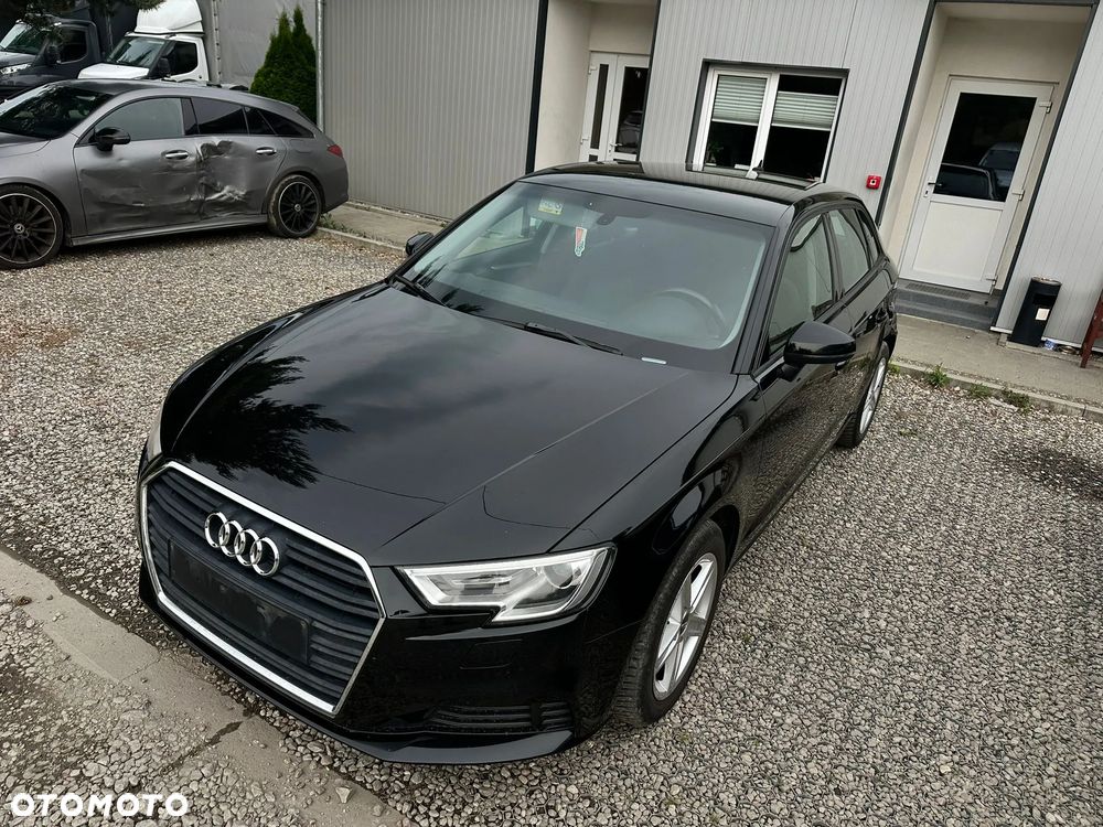Audi A3 Sportback 1.6 TDI sport - 1