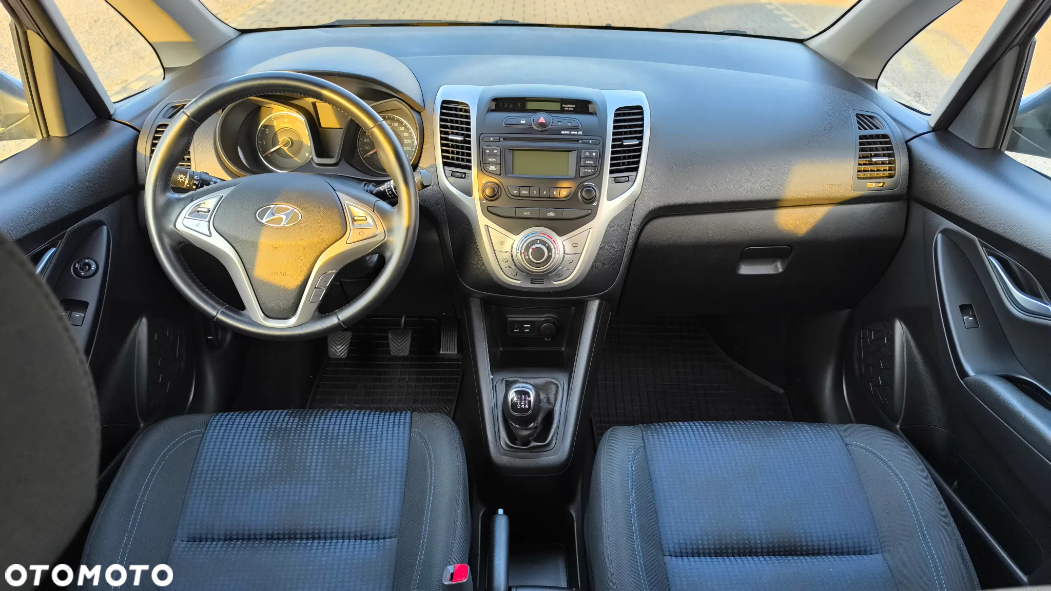 Hyundai ix20 1.4 blue Comfort - 20