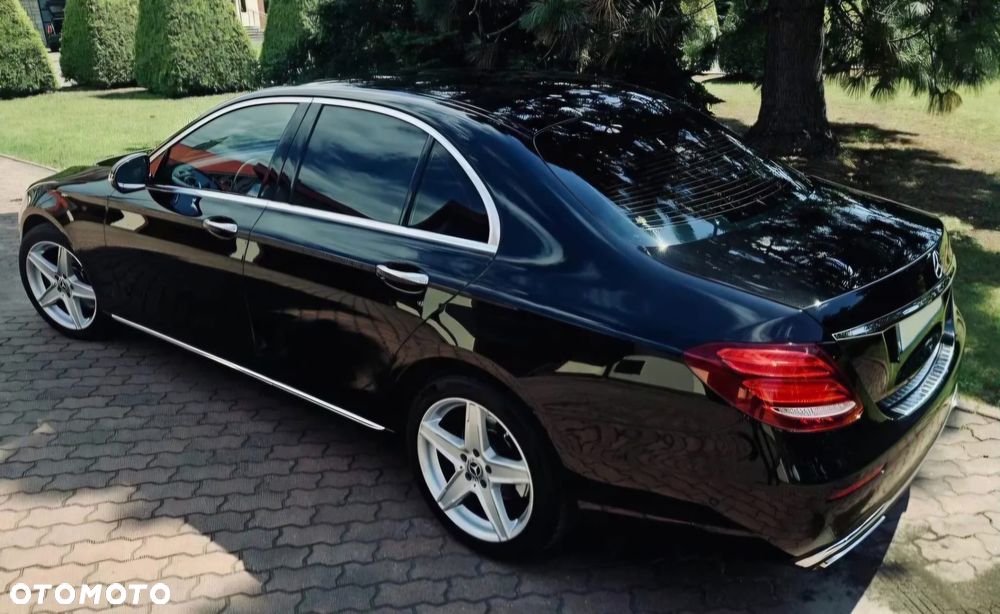 Mercedes-Benz Klasa E 220 d 9G-TRONIC - 1