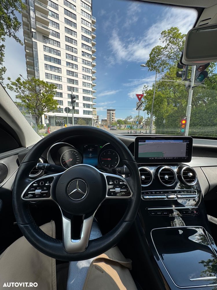 Mercedes-Benz C - 7