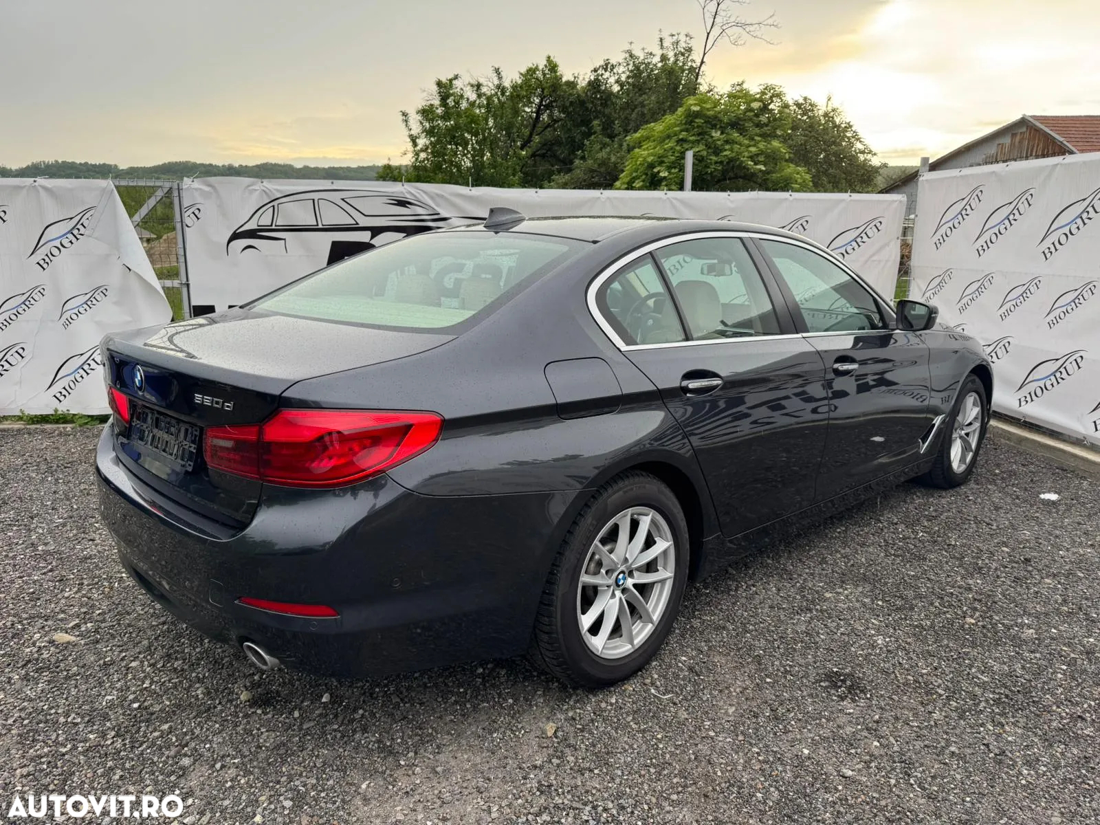 BMW Seria 5 520d xDrive Aut. - 13