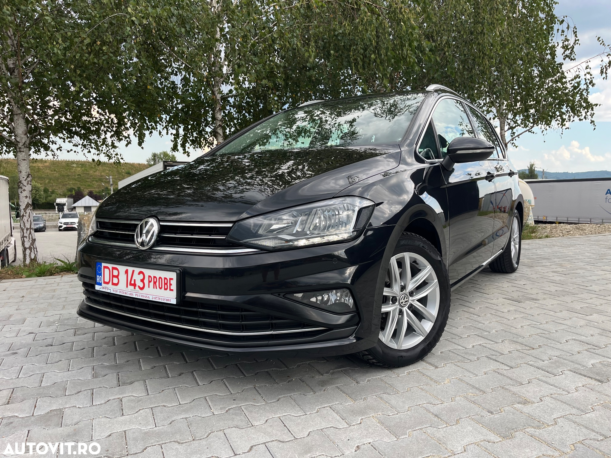 Volkswagen Golf Sportsvan 1.5 TSI ACT Highline - 2