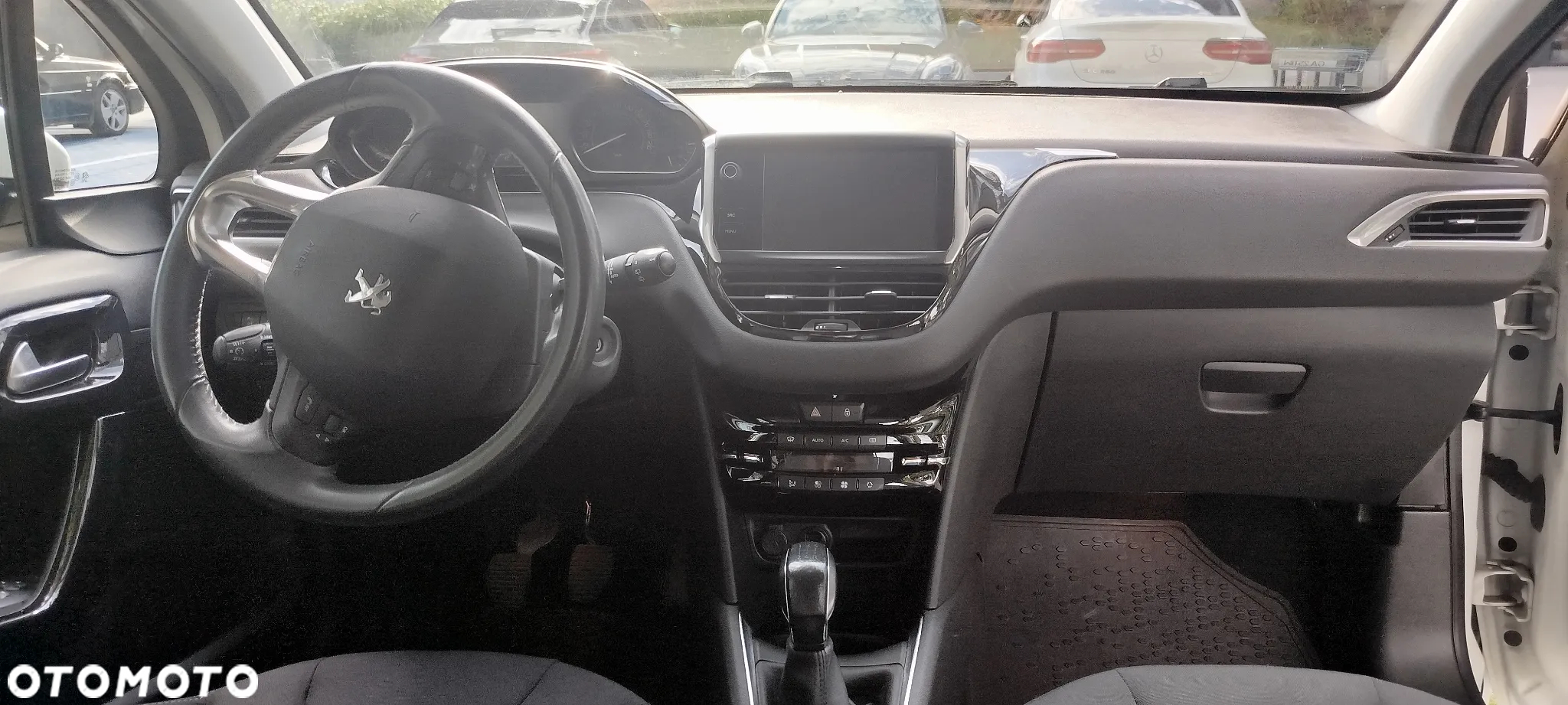Peugeot 208 1.2 PureTech Allure - 3