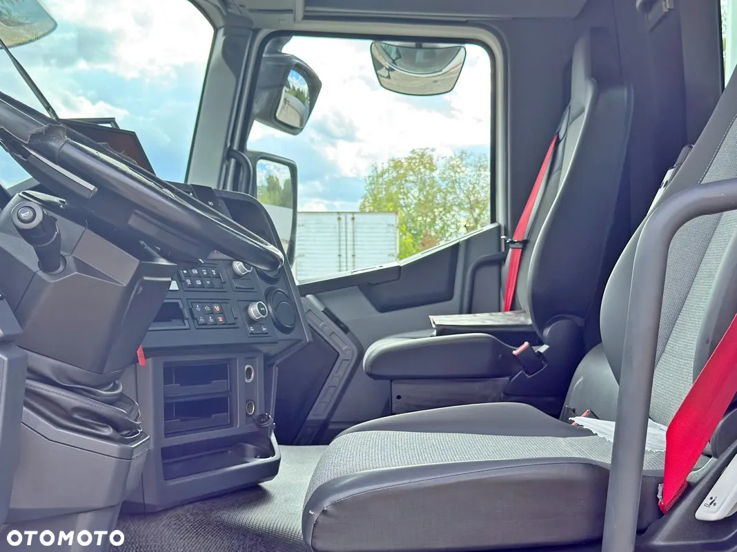 Renault C 430 * SKRZYNIA 6,80 m * HIAB X-HIPRO 192 ES-4 + PILOT/ 6x4 - 9