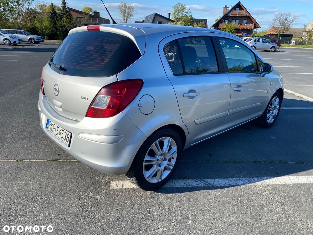 Opel Corsa 1.3 CDTI Cosmo - 3