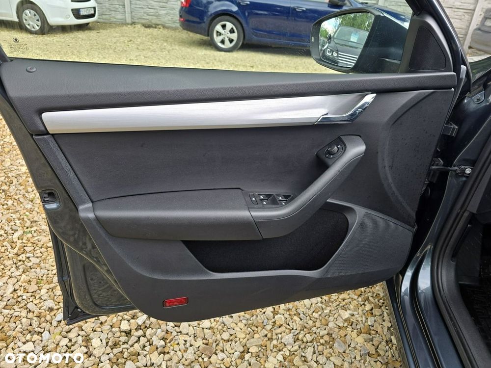 Skoda Octavia 1.5 TSI Business - 24