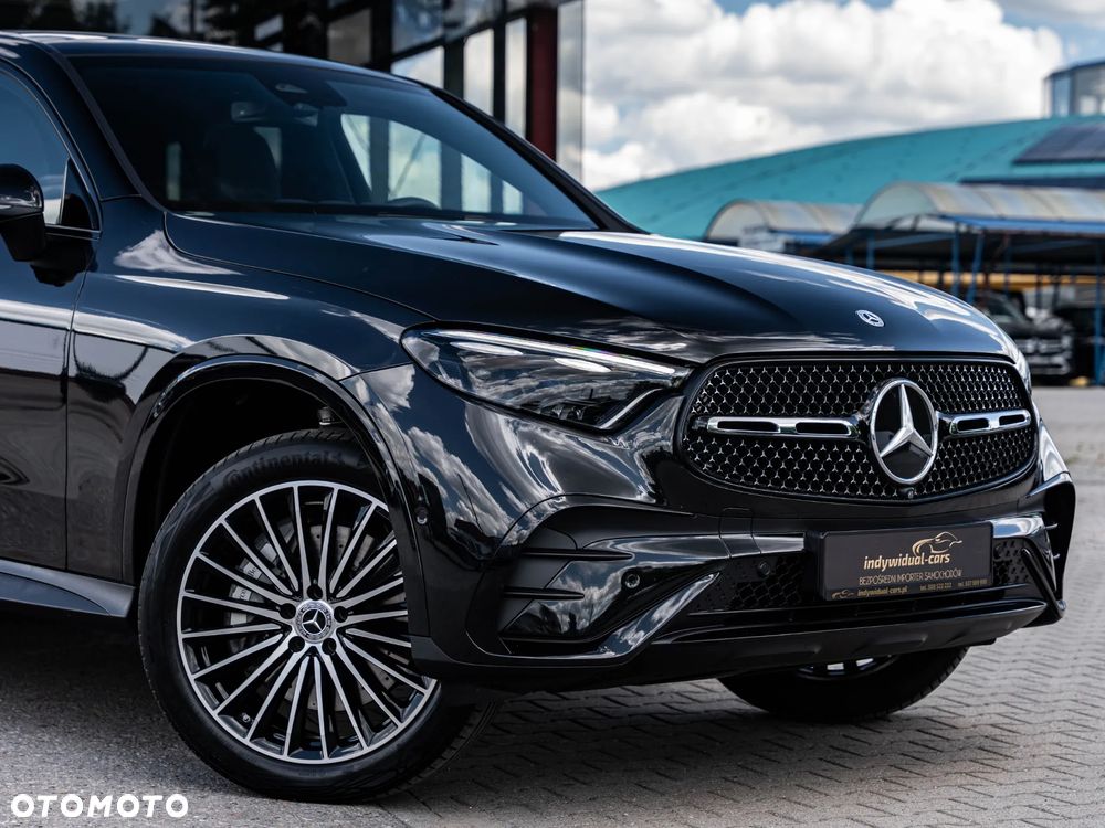 Mercedes-Benz GLC 300 e 4Matic 9G-TRONIC AMG Line - 10