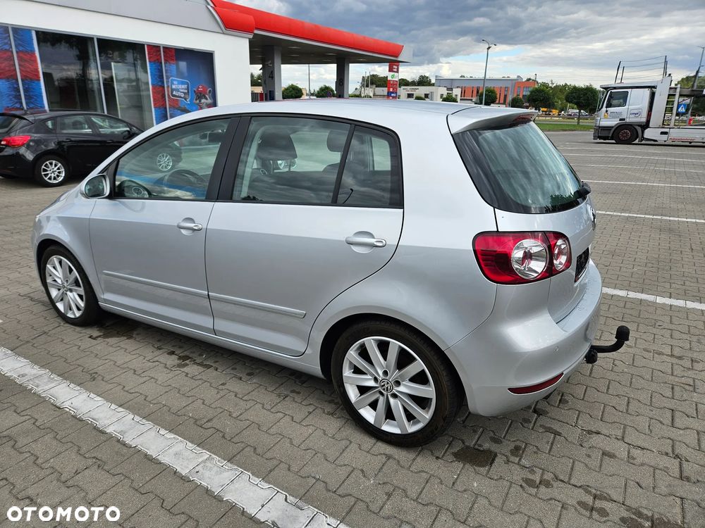 Volkswagen Golf Plus 2.0 TDI DPF Highline - 11