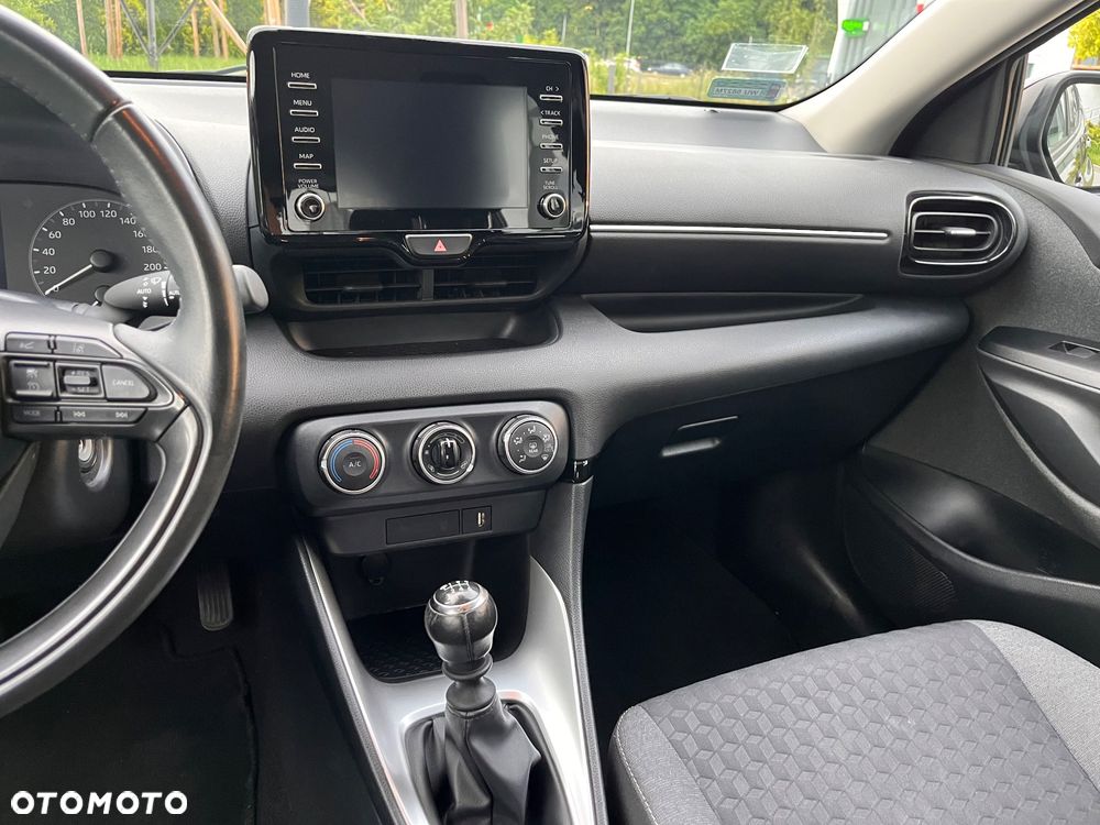 Toyota Yaris 1.5 Comfort - 11