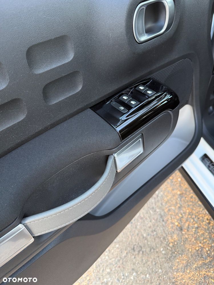 Citroën C3 1.2 PureTech Shine - 16