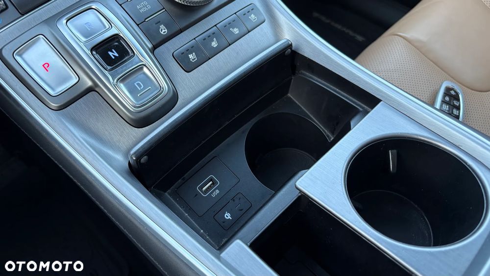 Hyundai Santa Fe 1.6 T-GDI HEV Platinum 4WD - 28