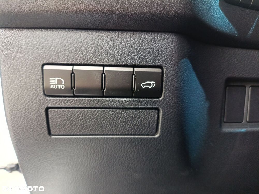 Lexus NX 300h Comfort AWD - 22