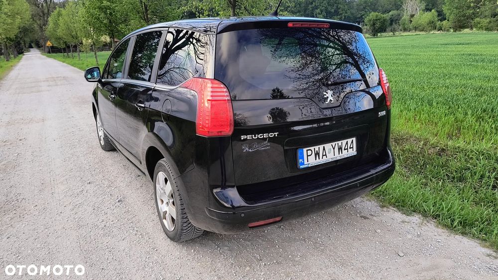 Peugeot 5008 - 13