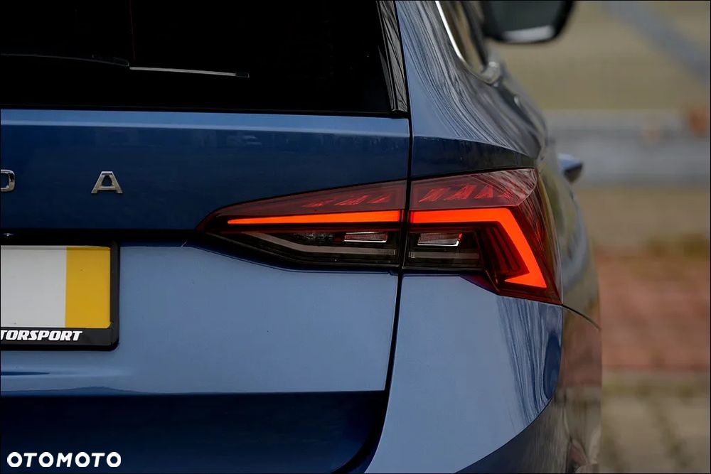 Skoda Octavia Combi 2.0 TDI DSG Ultimate - 38