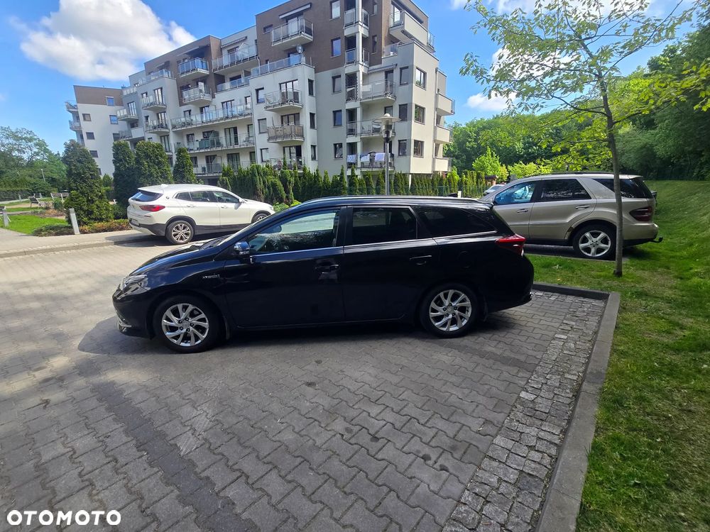 Toyota Auris - 2