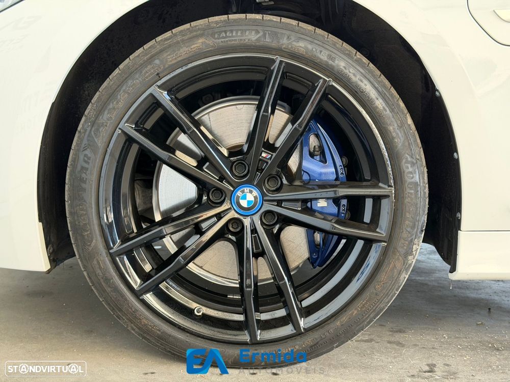 BMW 330 - 22