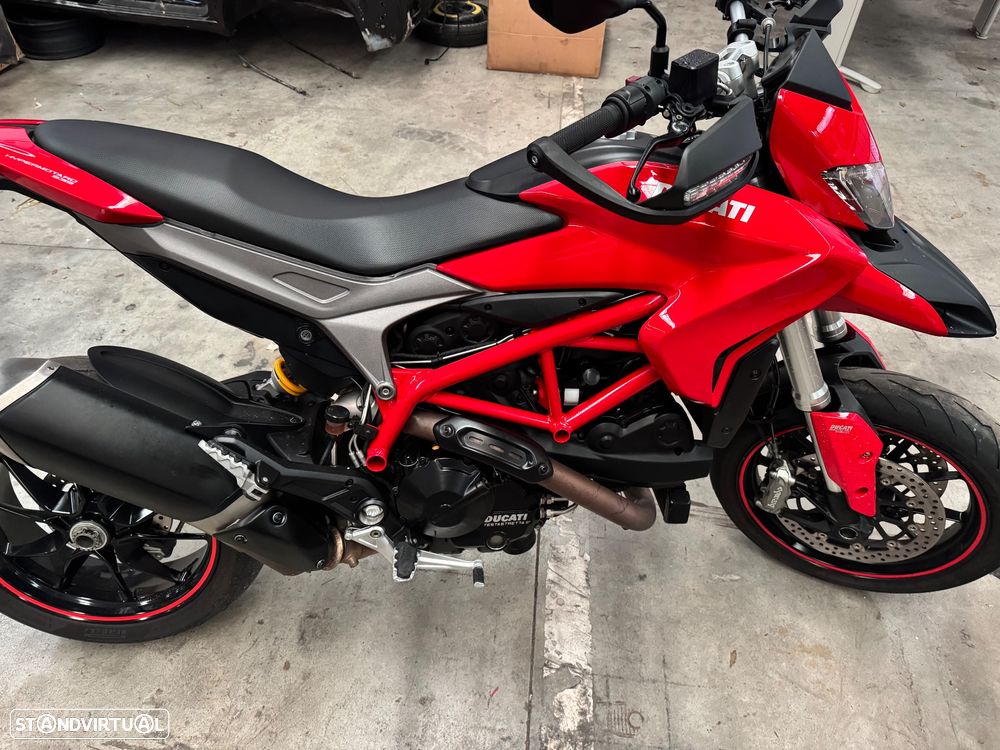 Ducati Hypermotard 939 - 5