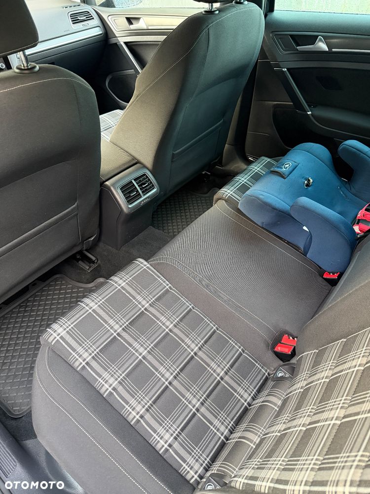 Volkswagen Golf VII 2.0 TDI BMT GTD DSG - 20