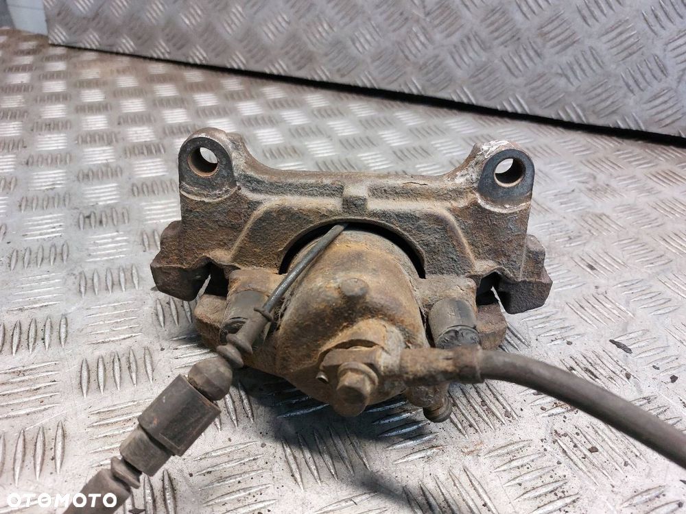 TARCZE HAMULCOWE PRZÓD + KLOCKI + ZACISKI VOLKSWAGEN PASSAT B6 - 7