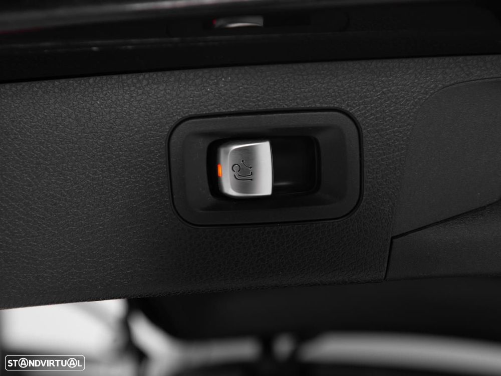 Mercedes-Benz E 300 de 9G-TRONIC - 16