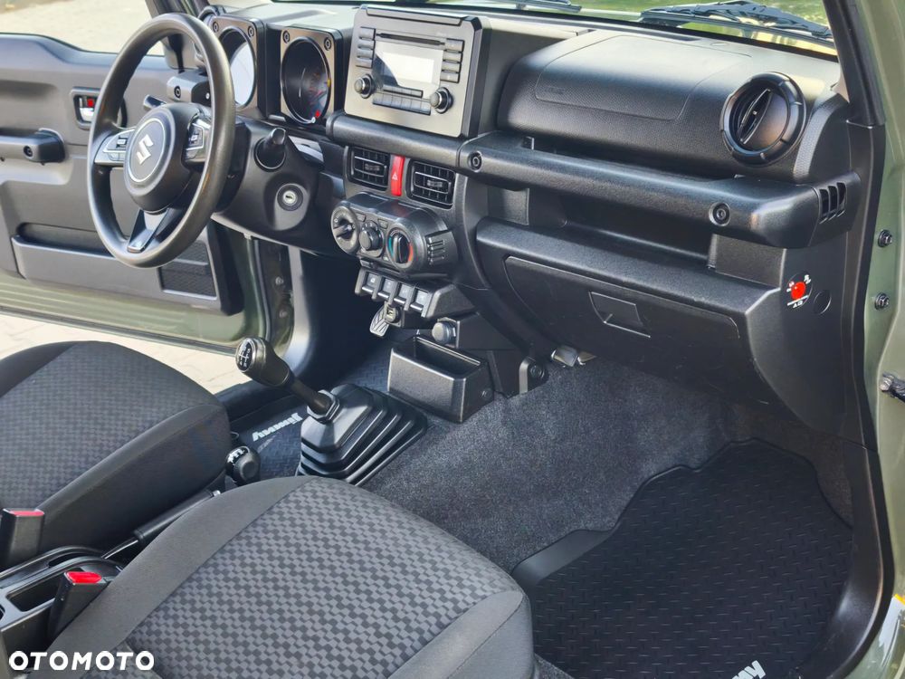 Suzuki Jimny 1.5 Premium - 16