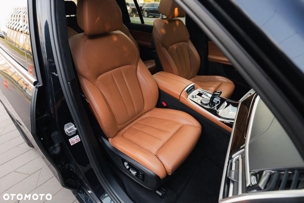 BMW X7 xDrive30d sport - 16