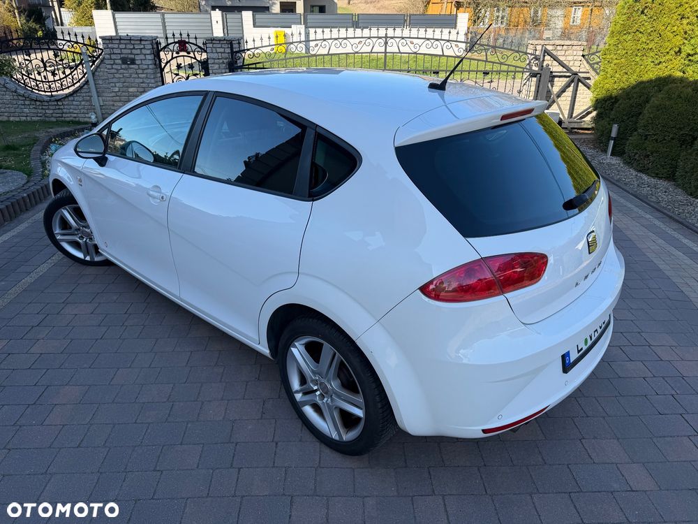 Seat Leon 2.0 TDI DPF Style Copa - 2