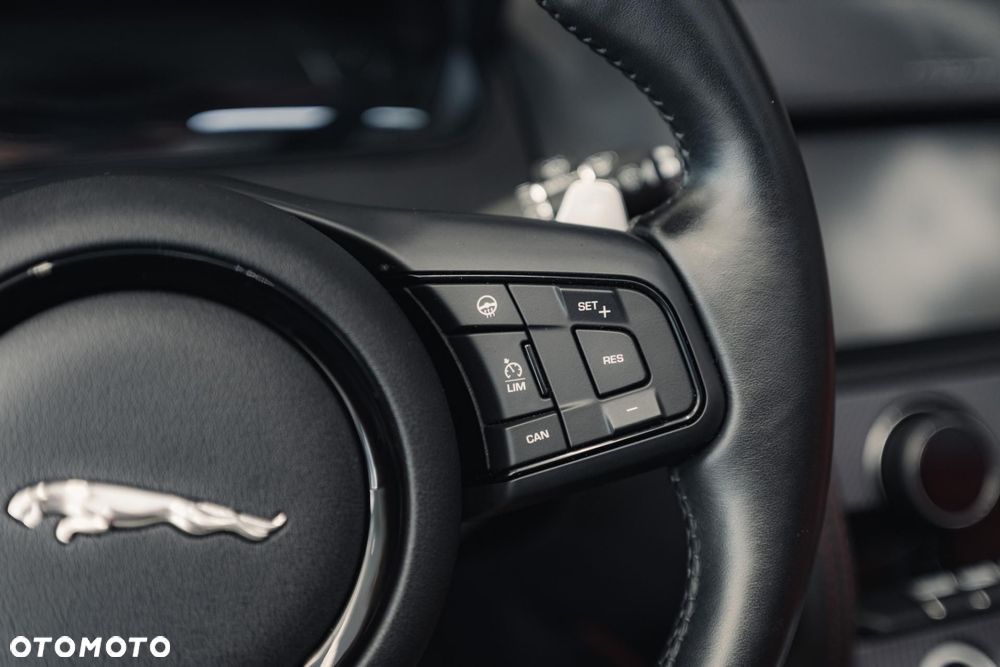 Jaguar F-Type 5.0 V8 S/C AWD R-Dynamic - 24
