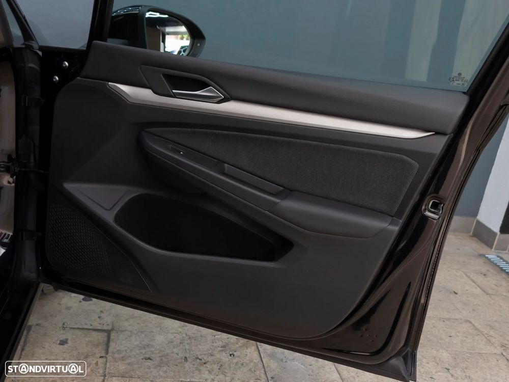 VW Golf Variant 2.0 TDi Life DSG - 12