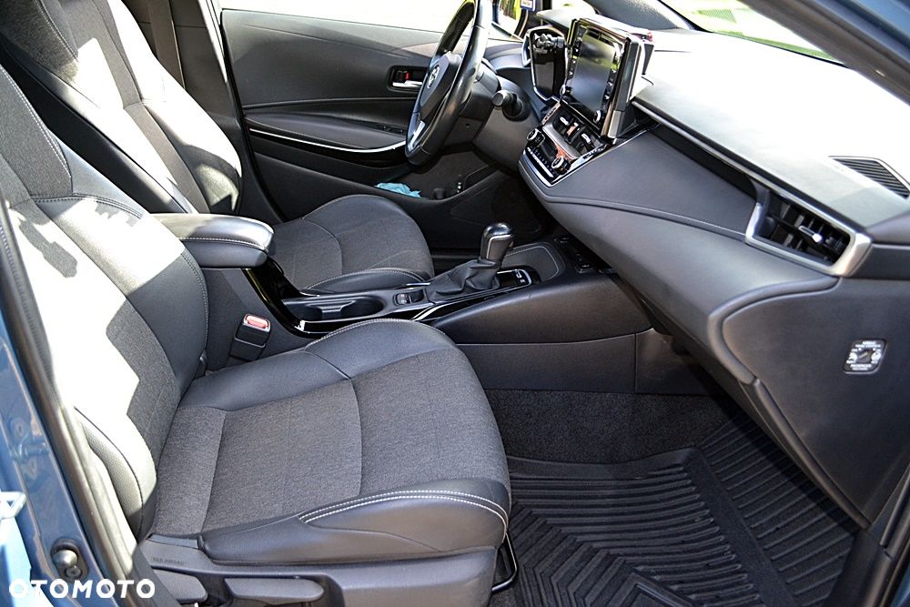 Toyota Corolla - 17