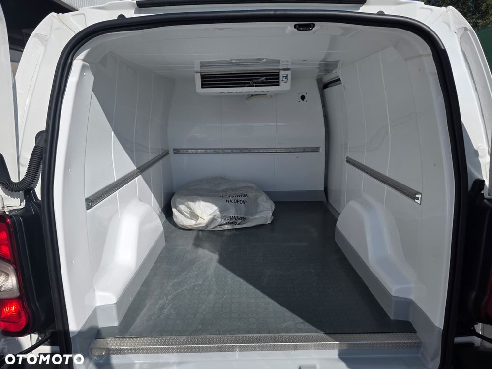 Citroën Berlingo Chłodnia Izoterma L2H1 Krajowy Pierwszy właściciel  Super Stan !!! - 10