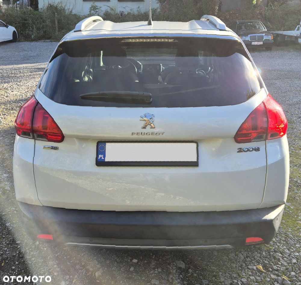Peugeot 2008 - 6