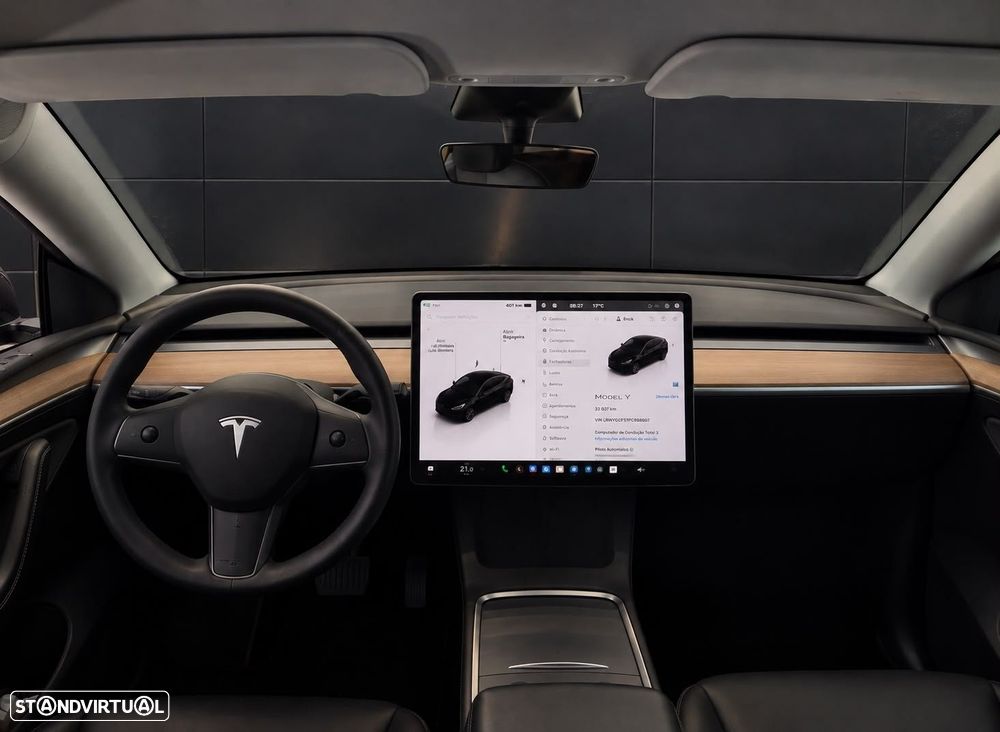 Tesla Model Y - 3