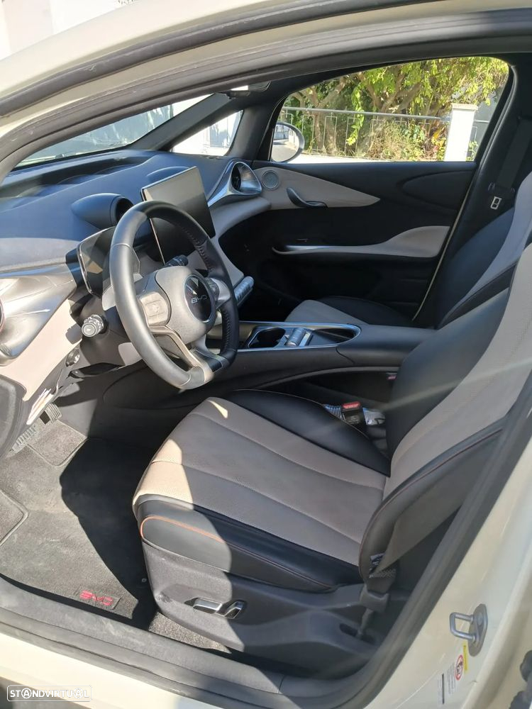 BYD Dolphin 60.4 kWh Comfort - 11